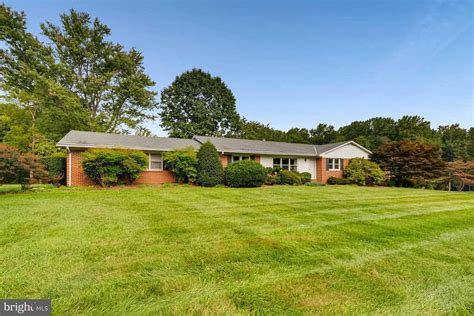 Zillow reisterstown - 14005 Woodens Ln, Reisterstown MD, is a Single Family home that contains 3146 sq ft and was built in 1999.It contains 4 bedrooms and 4 bathrooms.This home last sold for $720,000 in October 2022. The Zestimate for this Single Family is $753,000, which has decreased by $5,906 in the last 30 …